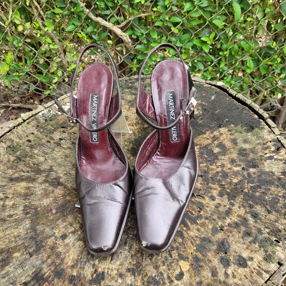 Vintage Women Leather Brown Strap Sandals By Martinez Valero Size 7/Women Dress - Picture 4 of 9